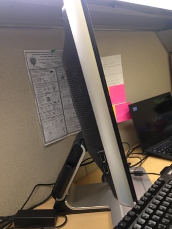 HP W2207 22-inch Widescreen Flat Panel LCD Monitor for sale $130 2