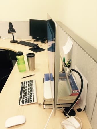 IMac + applecare +Kesington lock FOR US$750 1