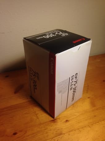 Canon EF lens 1