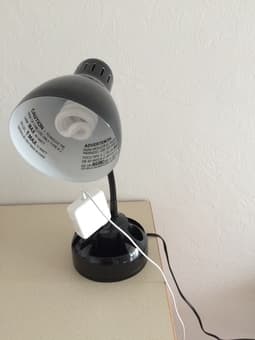 $6, 90% new lamp with socket 1