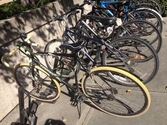 the mountain bike for man to sell 2