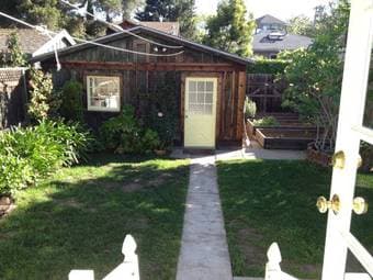 1BR for rent in charming 2BR Palo Alto house. Available 15 June. 2