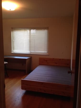 $1325 Available bedroom in spacious 2 bd/ba apartment 2
