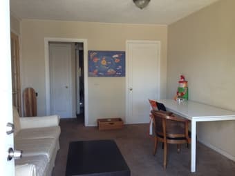 1 BR available in 7BR/3BA Menlo Park house, $722/mo. 2