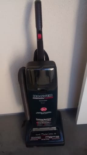 Hoover Vacuum $20 1