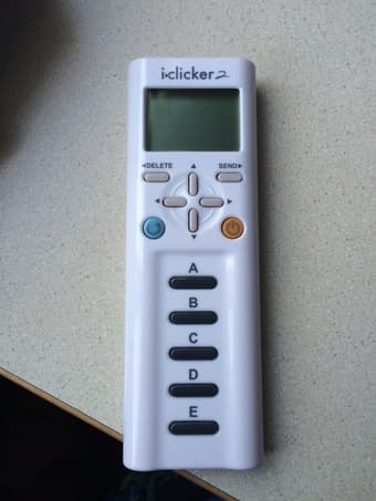 Selling iClicker 2 - $20, Excellent Condition 1