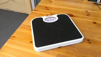 Dial scale $10 ($5 if you come pick it up in San Mateo) 1