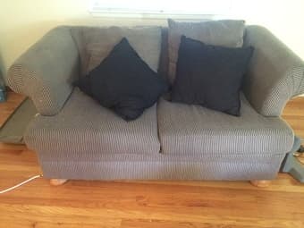 2-seat Couch for $40 1