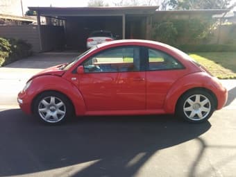 2001 VW red beetle 2
