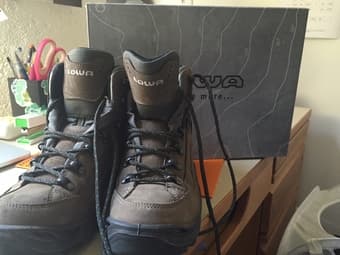 Women's Hiking Boots- brand new Lowa 1