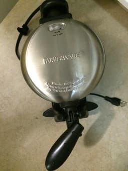 Farberware Waffle maker for $10 1