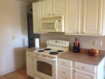 Share a 2 bed/2 bath in Campbell, Move-In Date Flexible 1