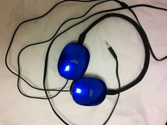 Cheap JVC headphones $7 OBO 1