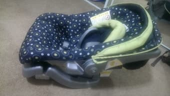 sale: the child restraint 1