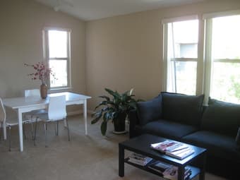 1BR- Avail May 29- Walking distance to Stanford $1600/mo 3