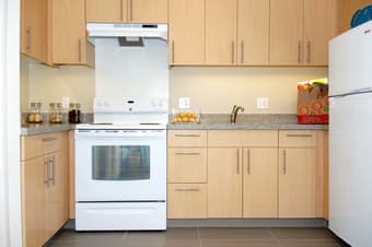 2BR/2BA Kennedy Escondido Village $965/month Mid June - Early Sep 3