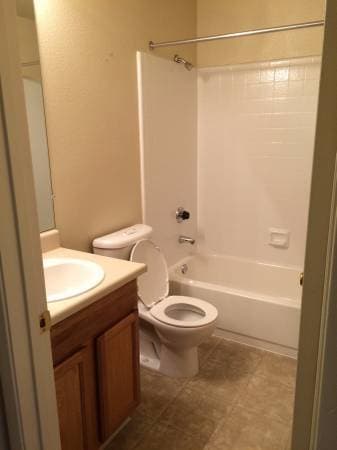 $1325 bedroom with private bath in 2br/2ba mountain view apt 5/23 3