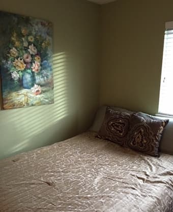 Furnished room in Redwood City available June 15 ($800) 1