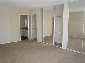 转租大主卧，有独立卫生间，7月1号可入住，$1625/月，位于2101 California Street, Mountain View 2