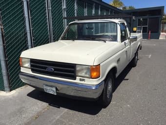 1988 Ford F150 truck 1