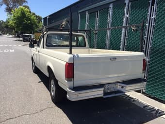 1988 Ford F150 truck 3