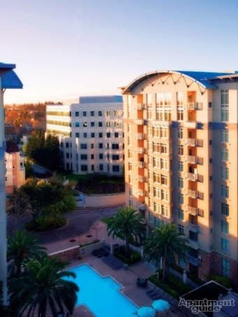 Luxurious 2BR 2BA on Avalon Tower in Peninsular 3
