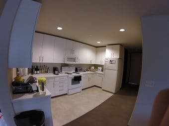 On-Campus Summer Sublet in Munger for Male Stanford Affiliate 3