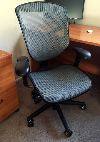 Ergonomic desk chair 1