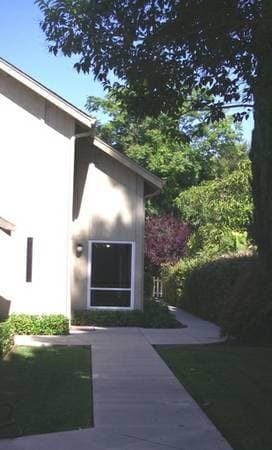 $1180 Spacious 16 X 12 Rm Master bd in 4bd/2ba house (palo alto) 3
