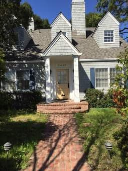 Spacious room sublet in lovely College Terrace house 6/15 - 7/31 1