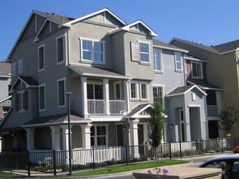 3 Bedroom Mansion With Pool Near Google 1