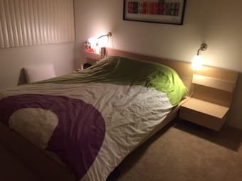 Queen size bed (+ mattress/night stands/lights/sheets/cover/pillows) 1