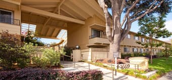 1B/1B available in 2B/2B, Mountain View @$1300/mo, Female Only 1