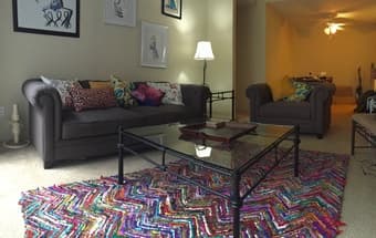 5x8 Multicolored Rug: $60 2