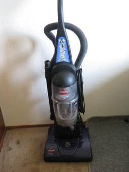 Bissell vacuum  $20 1