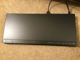 Blu-ray Disc Player Sony BDP-S580: $20 2