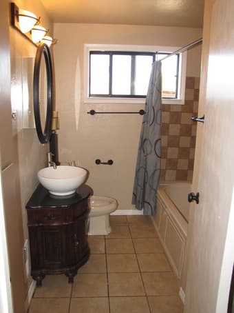 Female Only.  $850/mo in 4bd/3br Sunnyvale house - available now 1