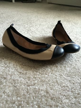 Women's shoes! Sizes 6.5-8 (for a usual size 7) 2