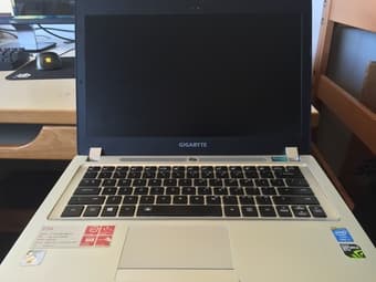 Gigabyte P34G 14" Gaming Notebook 1
