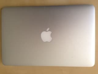 Macbook Air - Mid 2011 - 11" (A1370) 3
