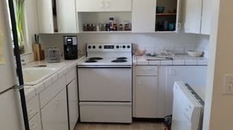 1 room in EV double from 6/12 - 9/18 for $1040/month 2