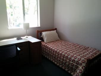 Fully-furnished room in EV 2BR apartment, June 13 - Sept 19, Female 1