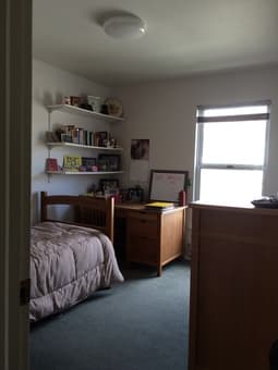 JULY/AUGUST Rains female 4bd/2ba + living room & kitchen, $995/MO 1
