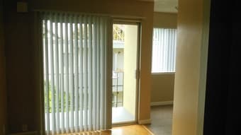 $1444 Nice studio close to university ave (unfurnished) 3