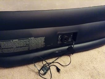 Electronic Airbed/ air mattress, Queen size only $25!! 3