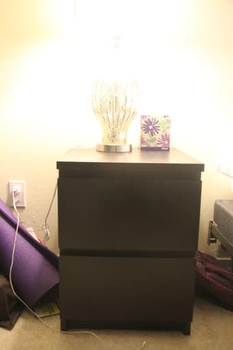 Selling Dresser and side drawers 1