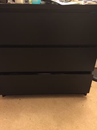Selling queen sized mattress, dresser, and lamp ($250 if you want all) 3