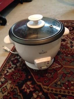 Graduation Sale:rice cooker ($5), slow cooker ($5), and clay pot ($5) 1
