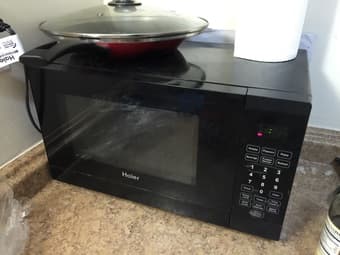 Haier microwave oven-$15 1