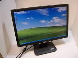 Selling Acer 19" LCD Monitor 1